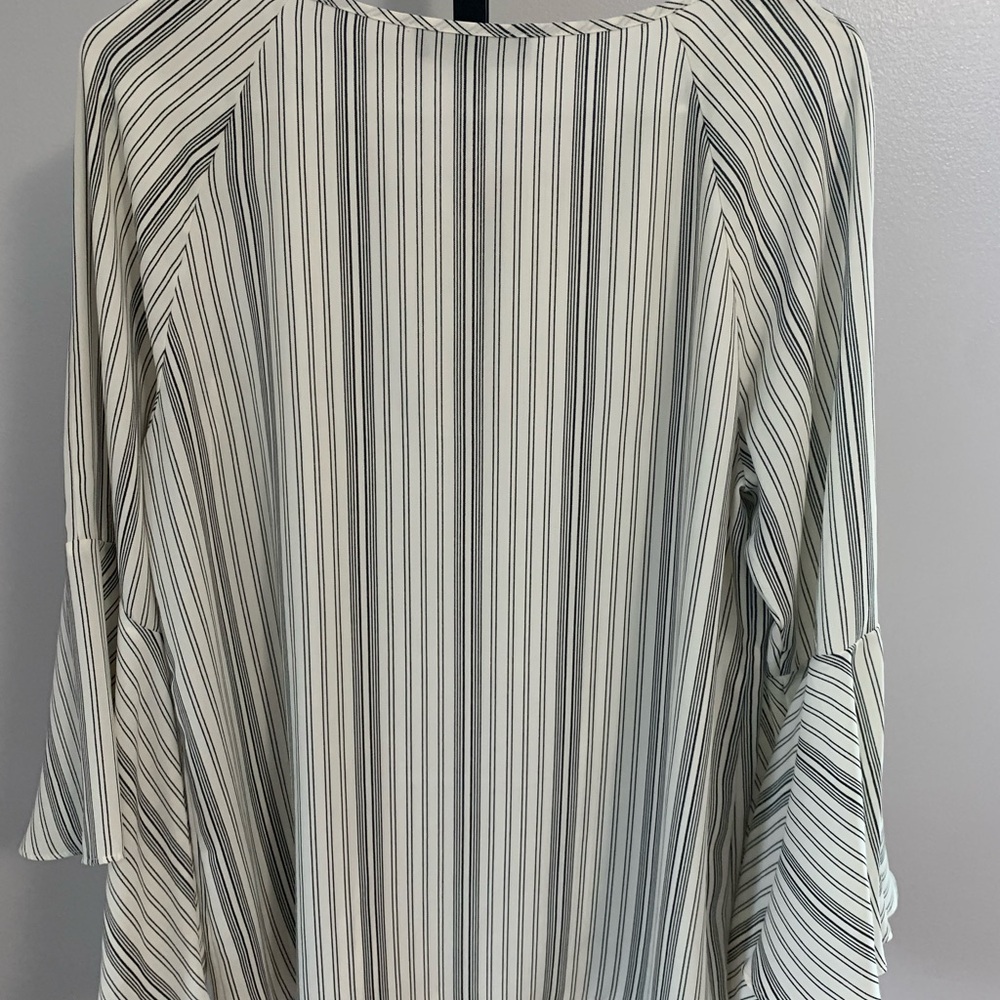 Ivanka Trump Blouse - Picture 4 of 16